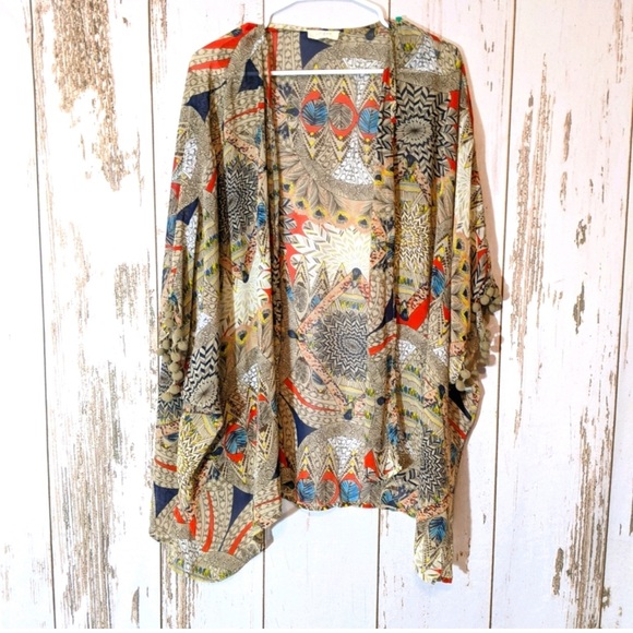 Umgee Tops - ✨ Umgee Kimono floral multicolored pom pom hem
